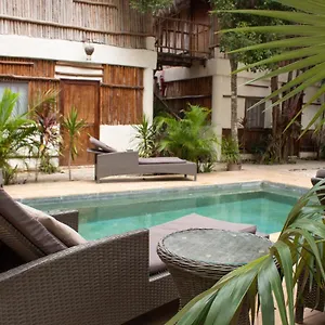 https://oten-tulum-hotel.allrivieramayahotels.com